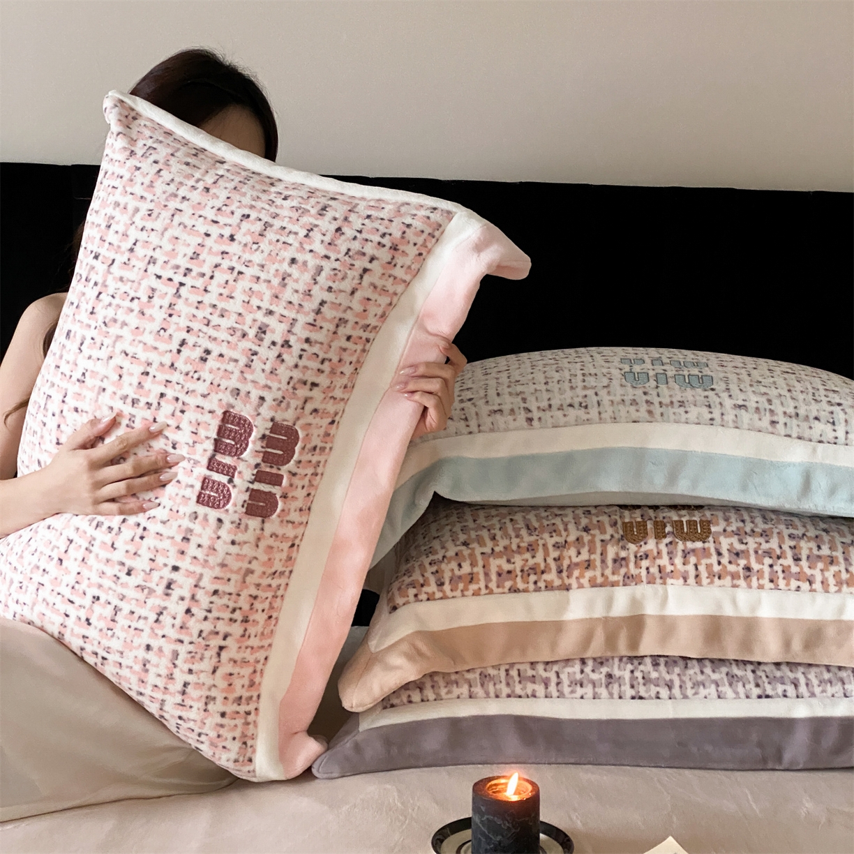 91家纺网 家纺一手货源 找家纺 馨蕊 2025新款意大利进口高精密刺绣拼角工艺秋冬轻奢煦暖绒系列-绒苏珊 会员-10【券后控价358/378】 组合