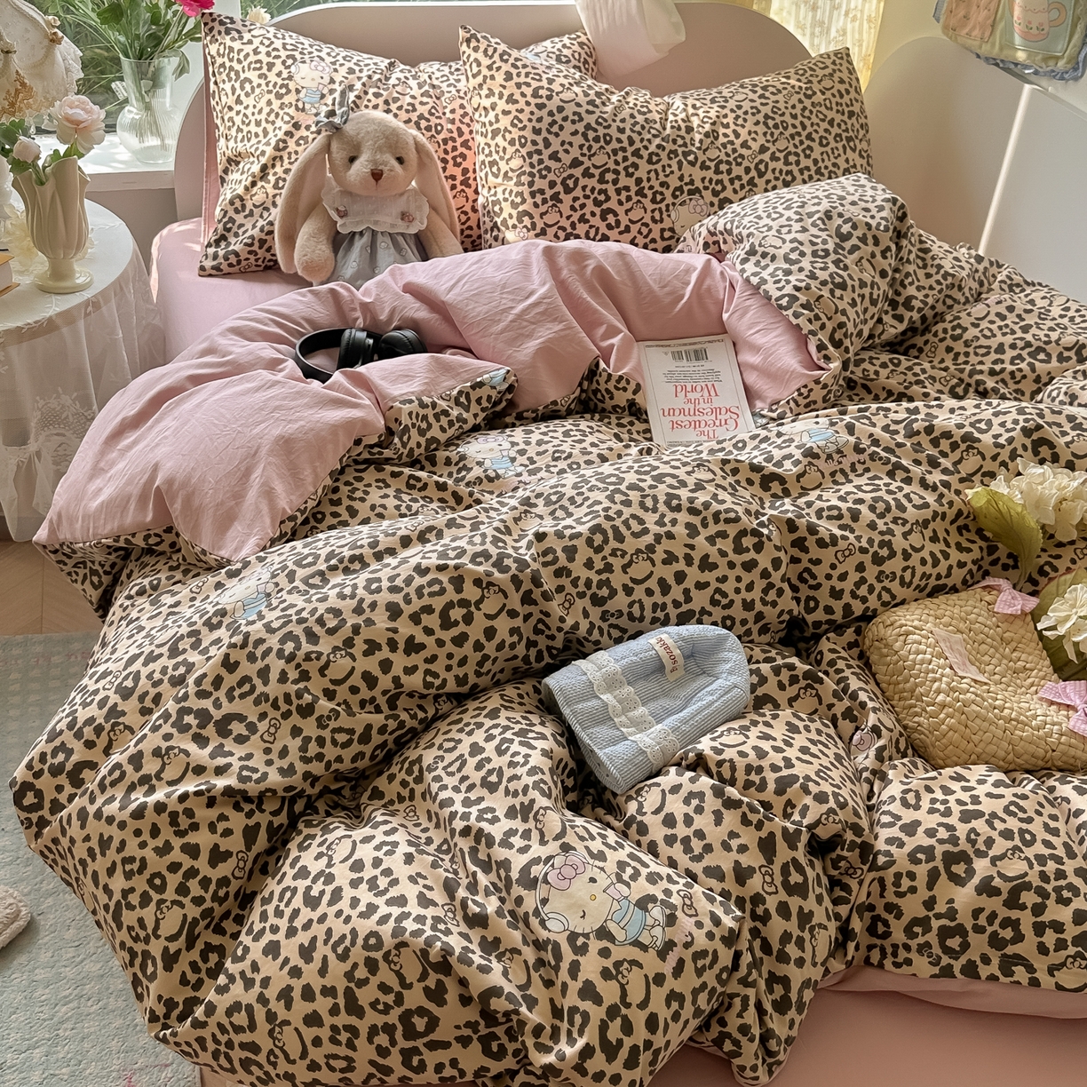 91家纺网 家纺一手货源 找家纺 玉海棠家纺 2025新款亲肤舒适印花四件套系列 梦KT猫