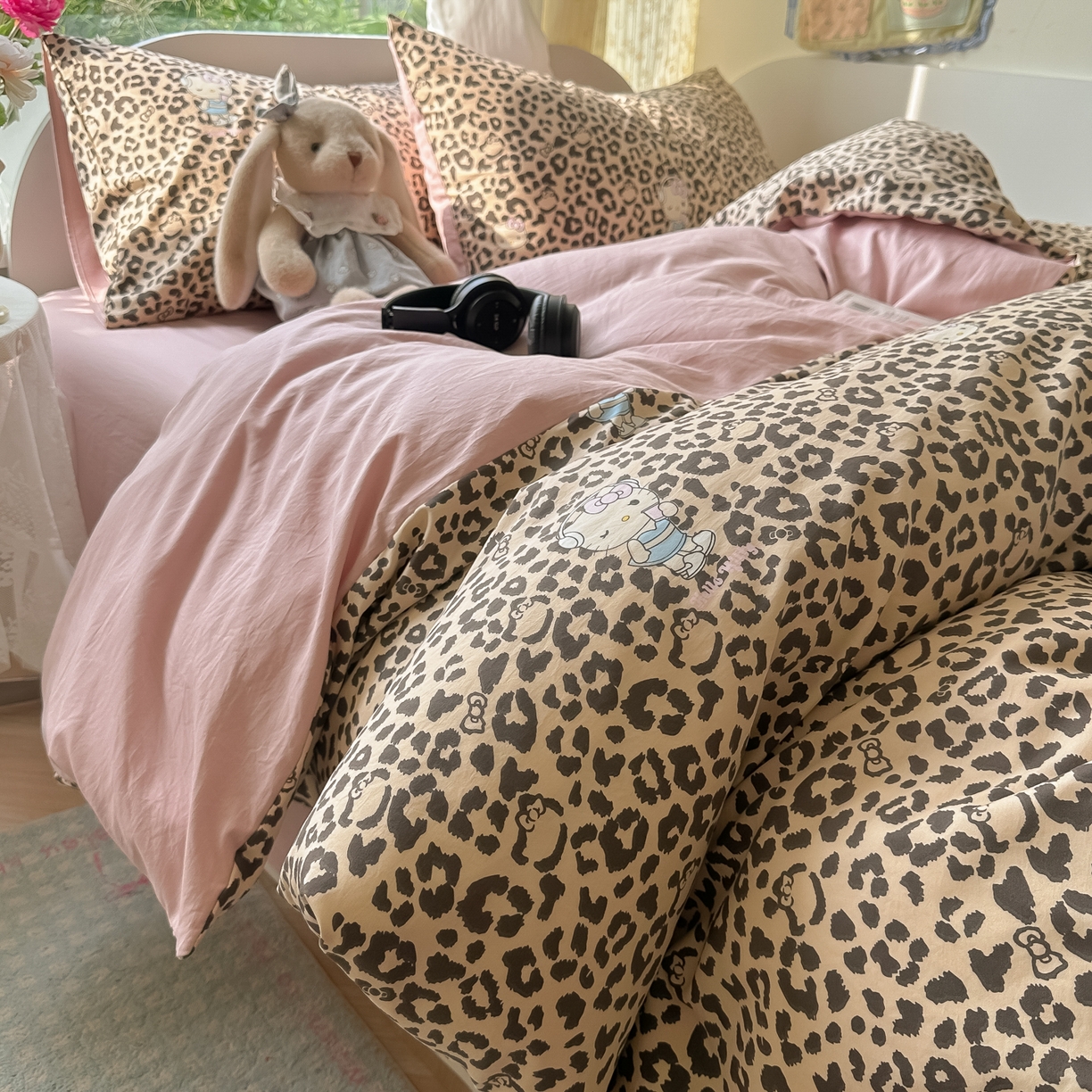 91家纺网 家纺一手货源 找家纺 玉海棠家纺 2025新款亲肤舒适印花四件套系列 梦KT猫