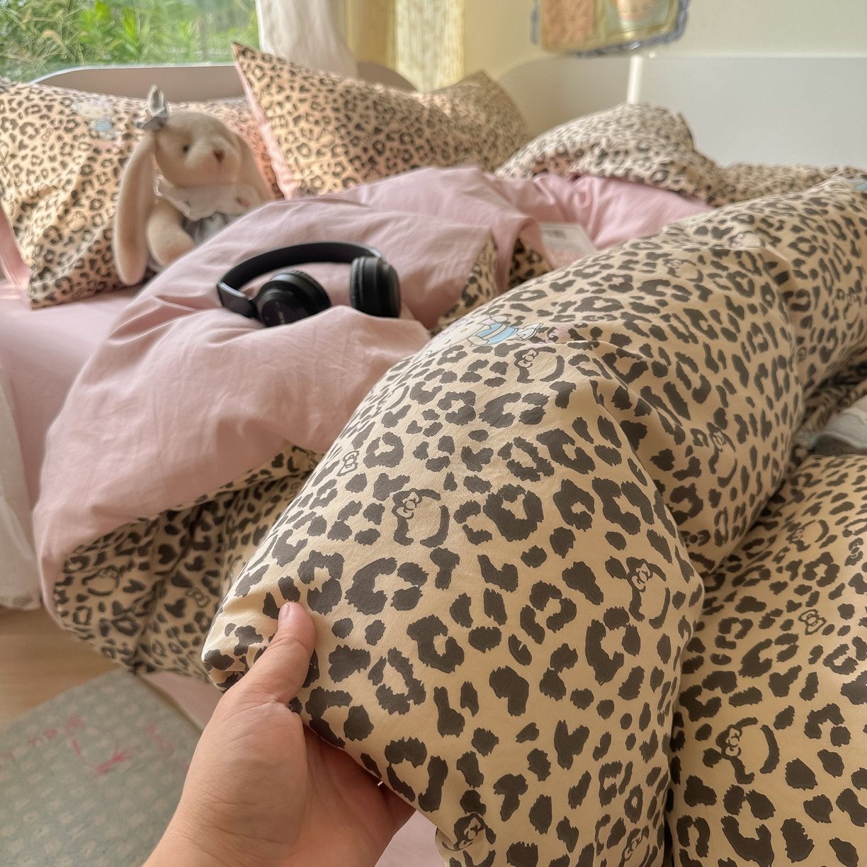 91家纺网 家纺一手货源 找家纺 玉海棠家纺 2025新款亲肤舒适印花四件套系列 梦KT猫