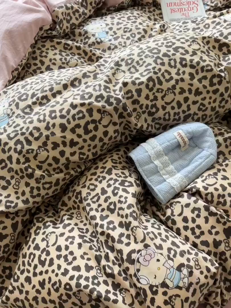 91家纺网 家纺一手货源 找家纺 玉海棠家纺 2025新款亲肤舒适印花四件套系列 梦KT猫