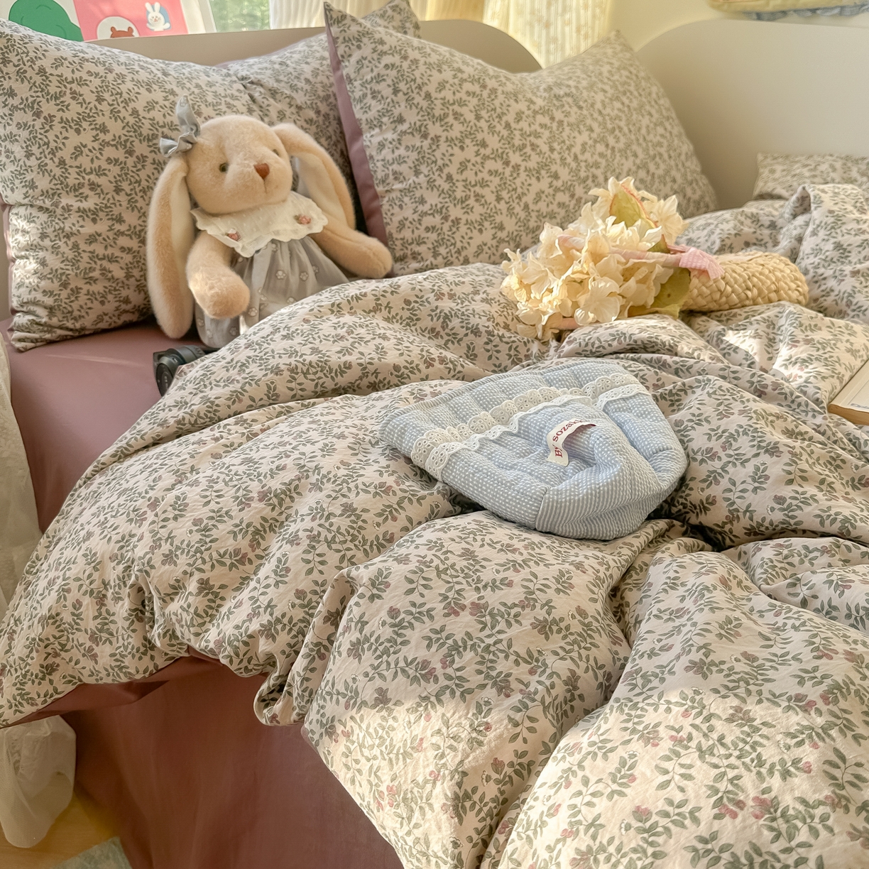 91家纺网 家纺一手货源 找家纺 玉海棠家纺 2025新款亲肤舒适印花四件套系列 庭院春深