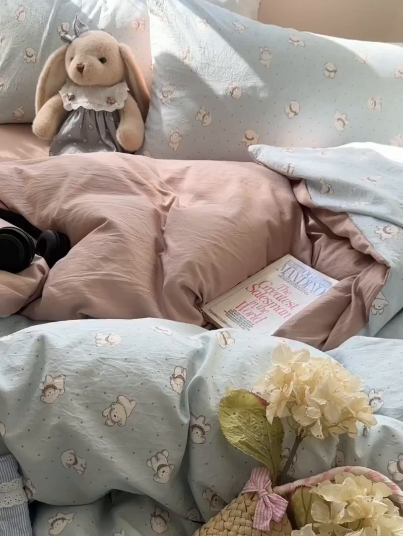 91家纺网 家纺一手货源 找家纺 玉海棠家纺 2025新款亲肤舒适印花四件套系列 心愿狗-绿