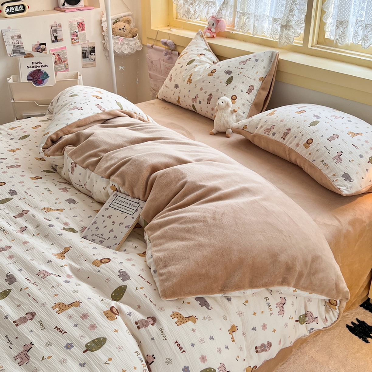 91家纺网 家纺一手货源 找家纺 （总）瑞钰 2025新款A版三层纱B版牛奶绒四件套系列