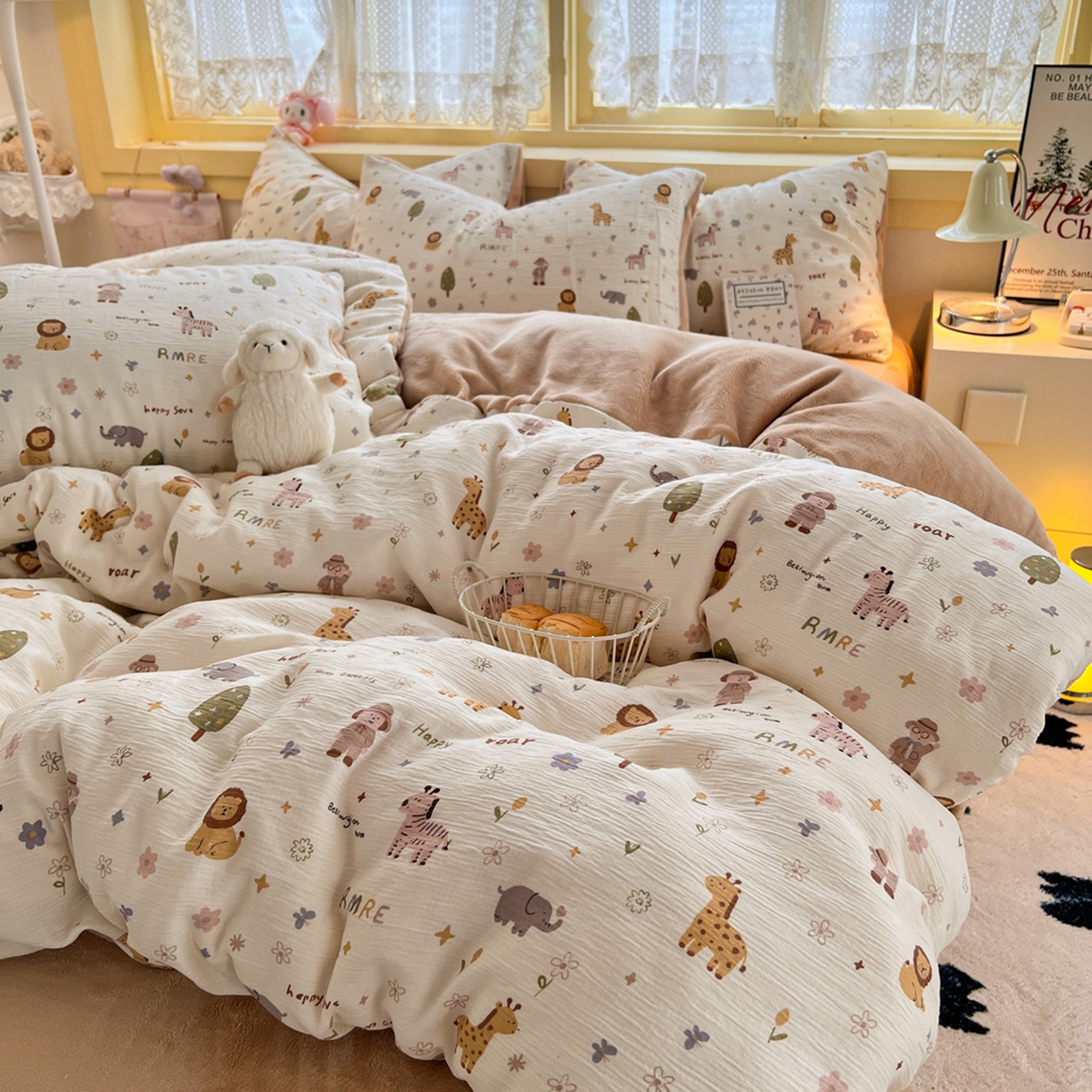 91家纺网 家纺一手货源 找家纺 （总）瑞钰 2025新款A版三层纱B版牛奶绒四件套系列