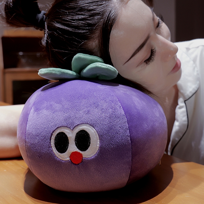 91家纺网 家纺一手货源 找家纺 仟亿莱 2025新款大眼仔果蔬系列泡沫粒子变形u枕 变形茄子-3 u枕28*30cm/果蔬20cm