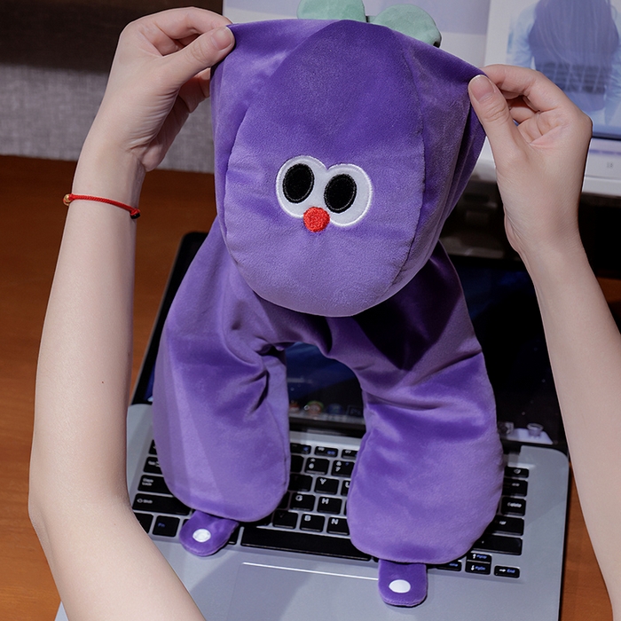 91家纺网 家纺一手货源 找家纺 仟亿莱 2025新款大眼仔果蔬系列泡沫粒子变形u枕 变形茄子-2 u枕28*30cm/果蔬20cm