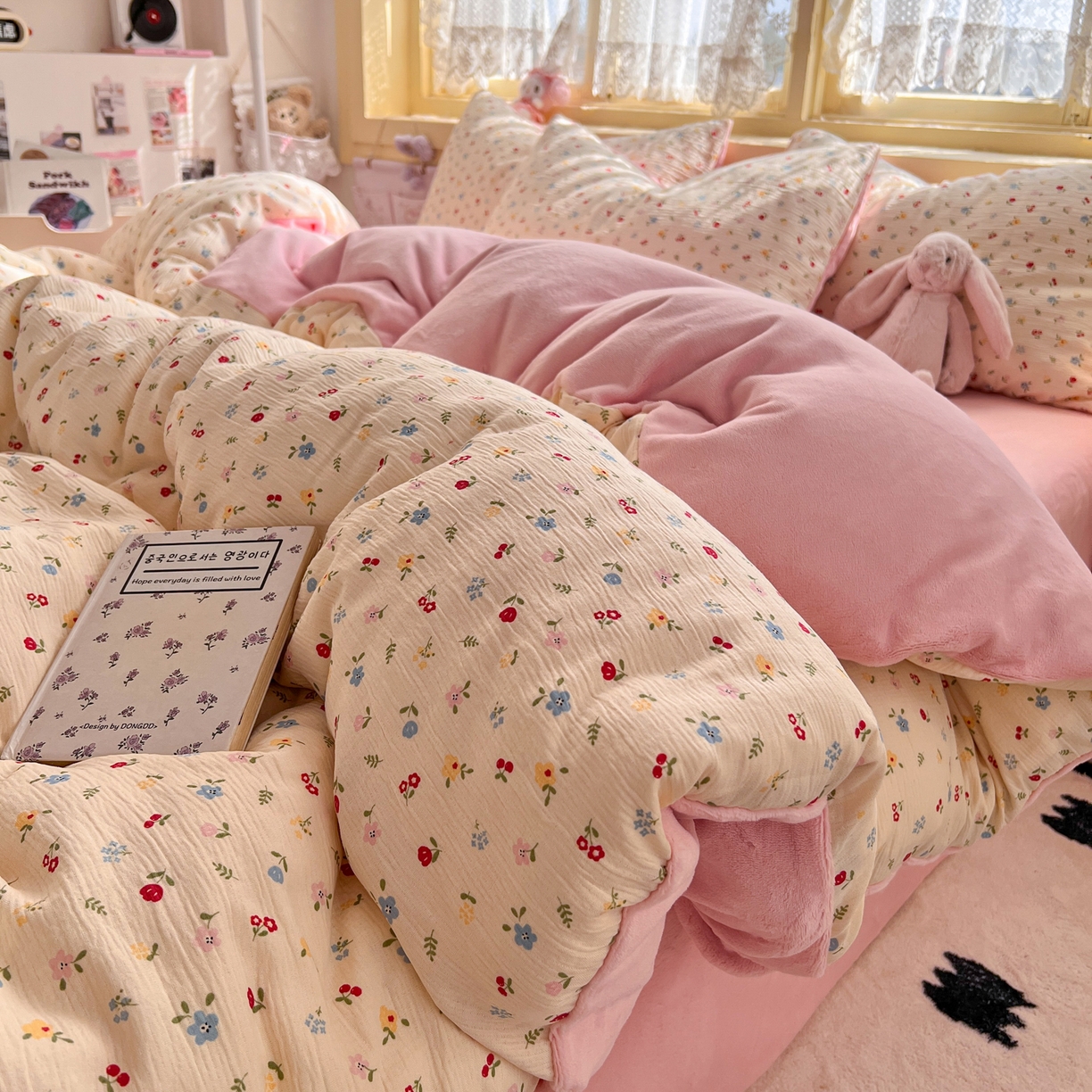 91家纺网 家纺一手货源 找家纺 （总）瑞钰 2025新款A版三层纱B版牛奶绒四件套系列