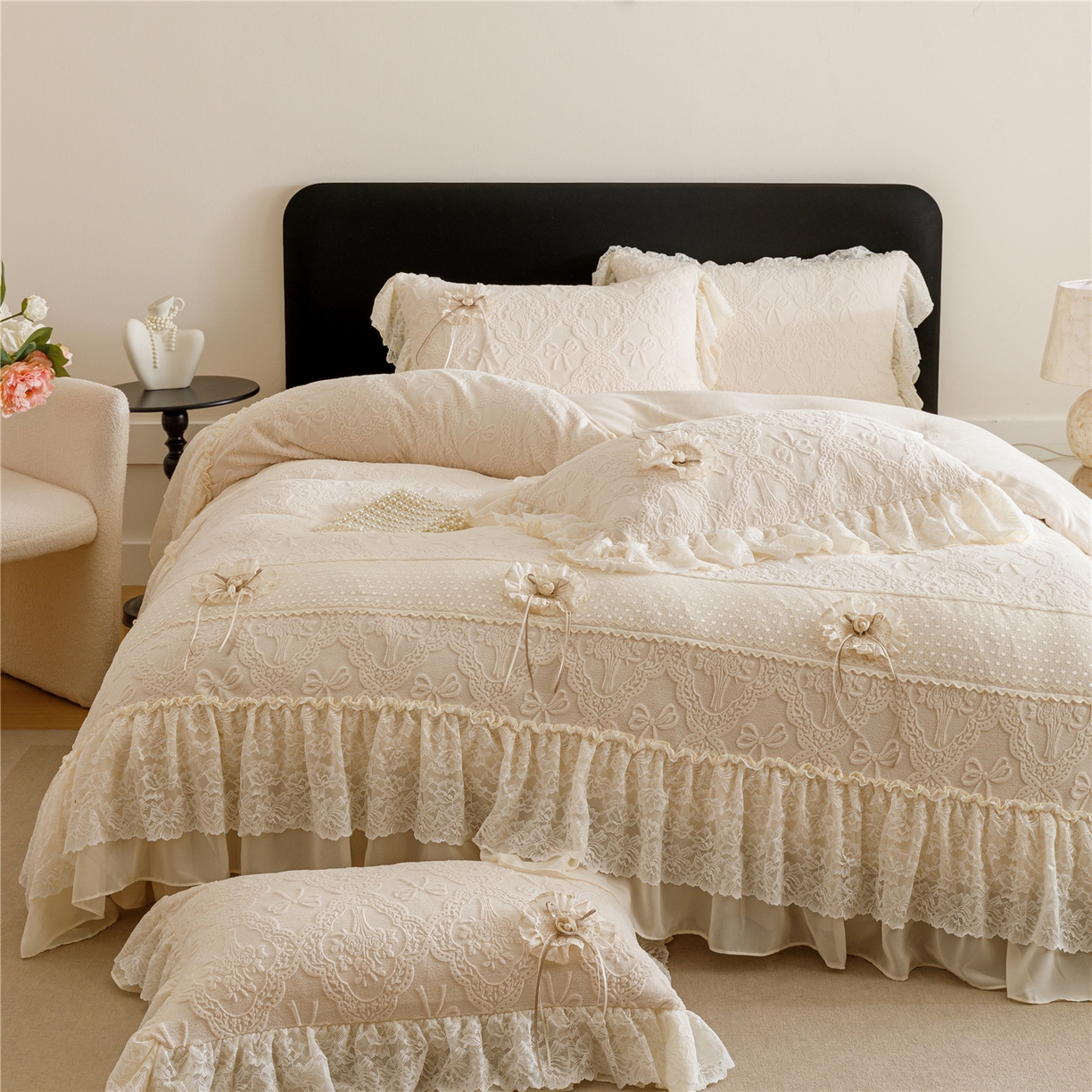 91家纺网 家纺一手货源 找家纺 （总）好儿喜家纺 2025新款雕花牛奶绒床盖四件套-爱丁堡【控价（329元起）】