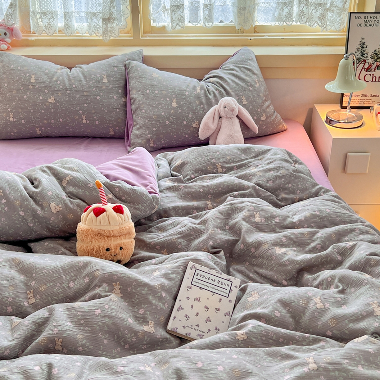 91家纺网 家纺一手货源 找家纺 瑞钰 2025新款A版三层纱B版牛奶绒四件套系列 花间兔