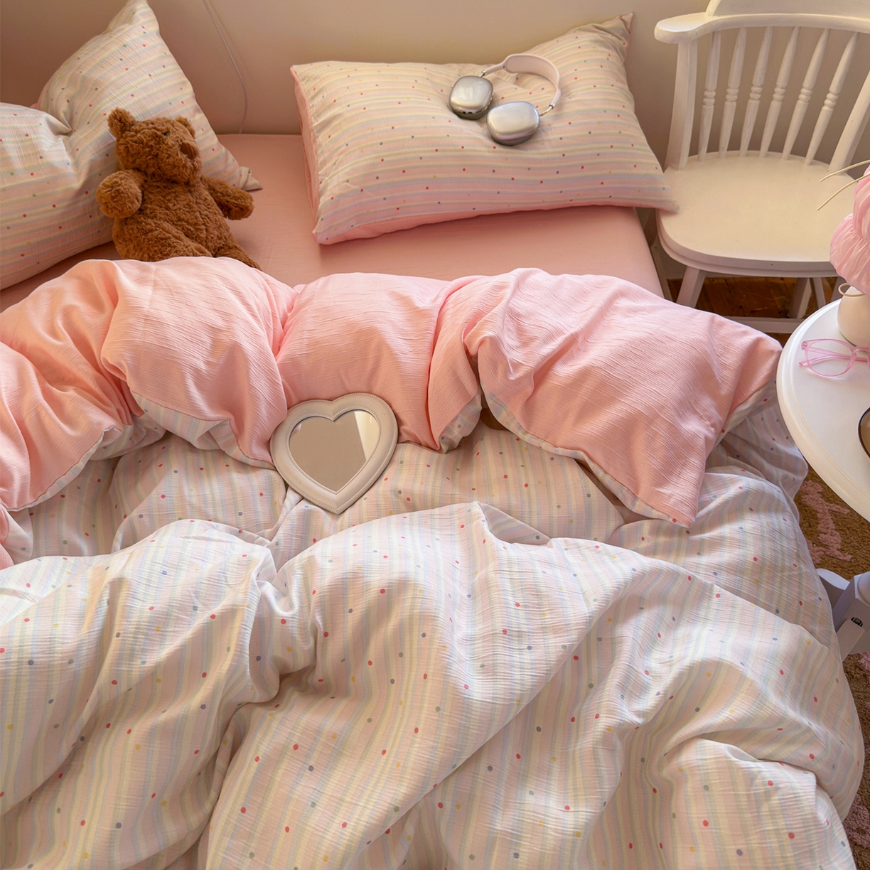 91家纺网 家纺一手货源 找家纺 玉海棠家纺 2025新款甄选三层纱印花四件套 彩虹世界