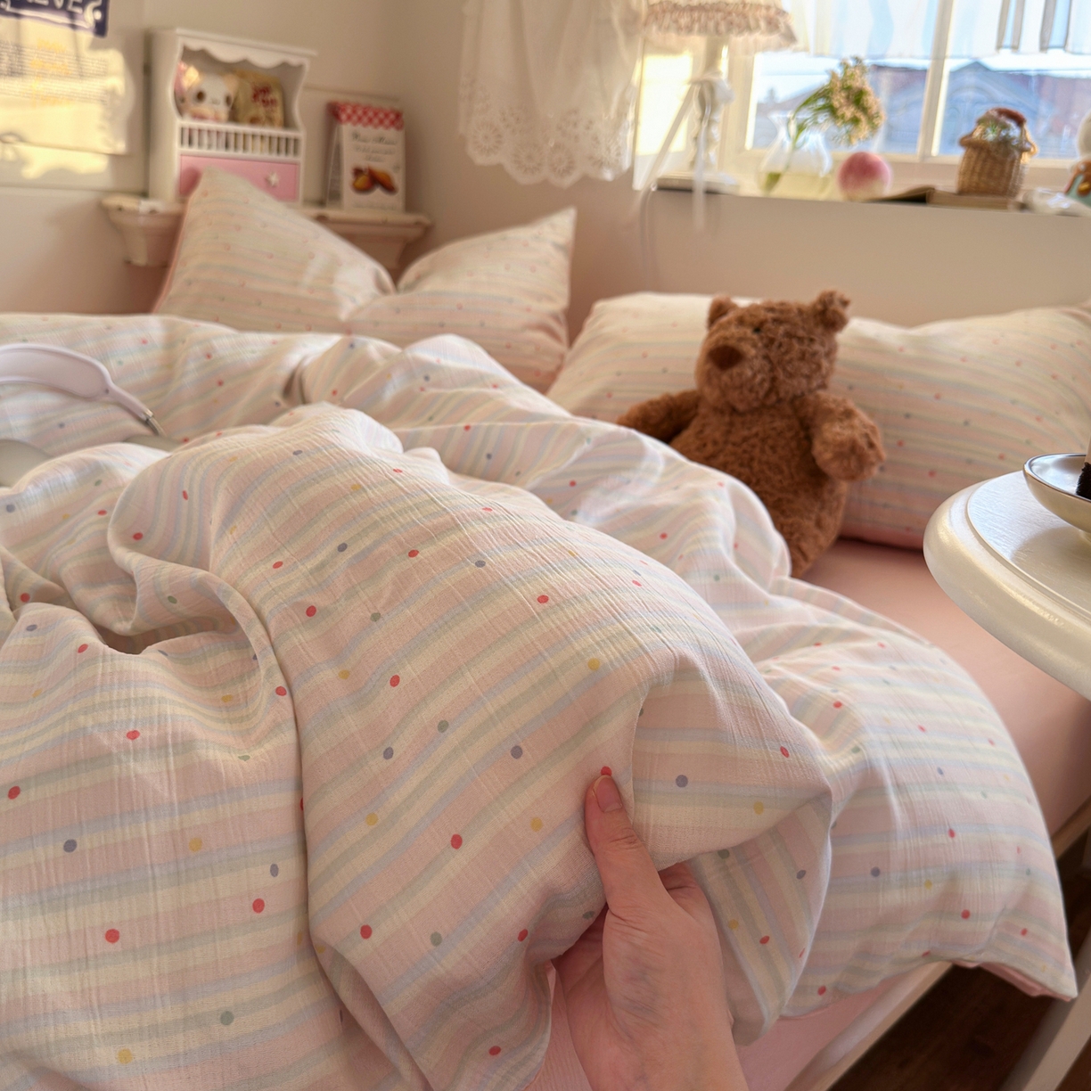 91家纺网 家纺一手货源 找家纺 玉海棠家纺 2025新款甄选三层纱印花四件套 彩虹世界