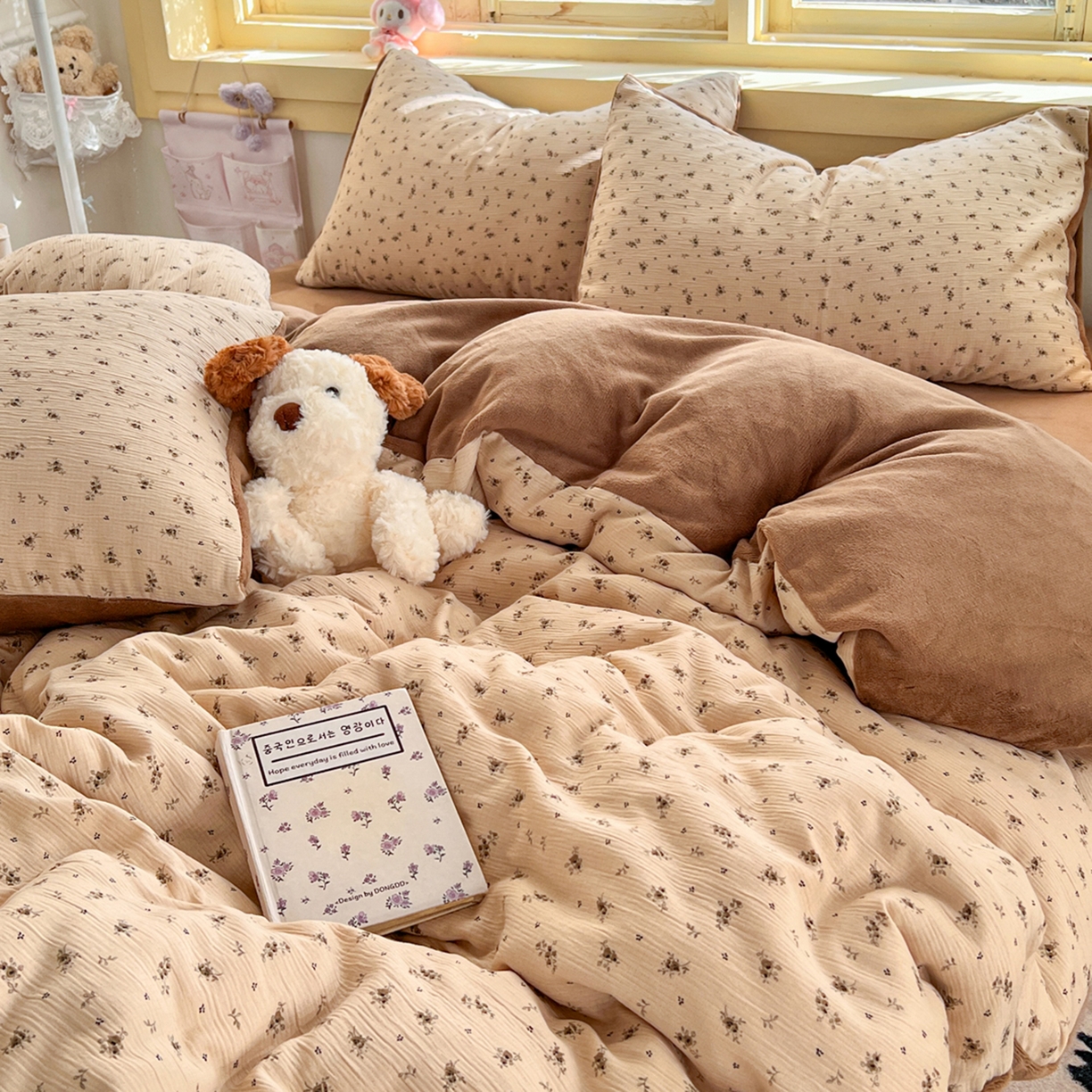 91家纺网 家纺一手货源 找家纺 瑞钰 2025新款A版三层纱B版牛奶绒四件套系列 莫奈-咖