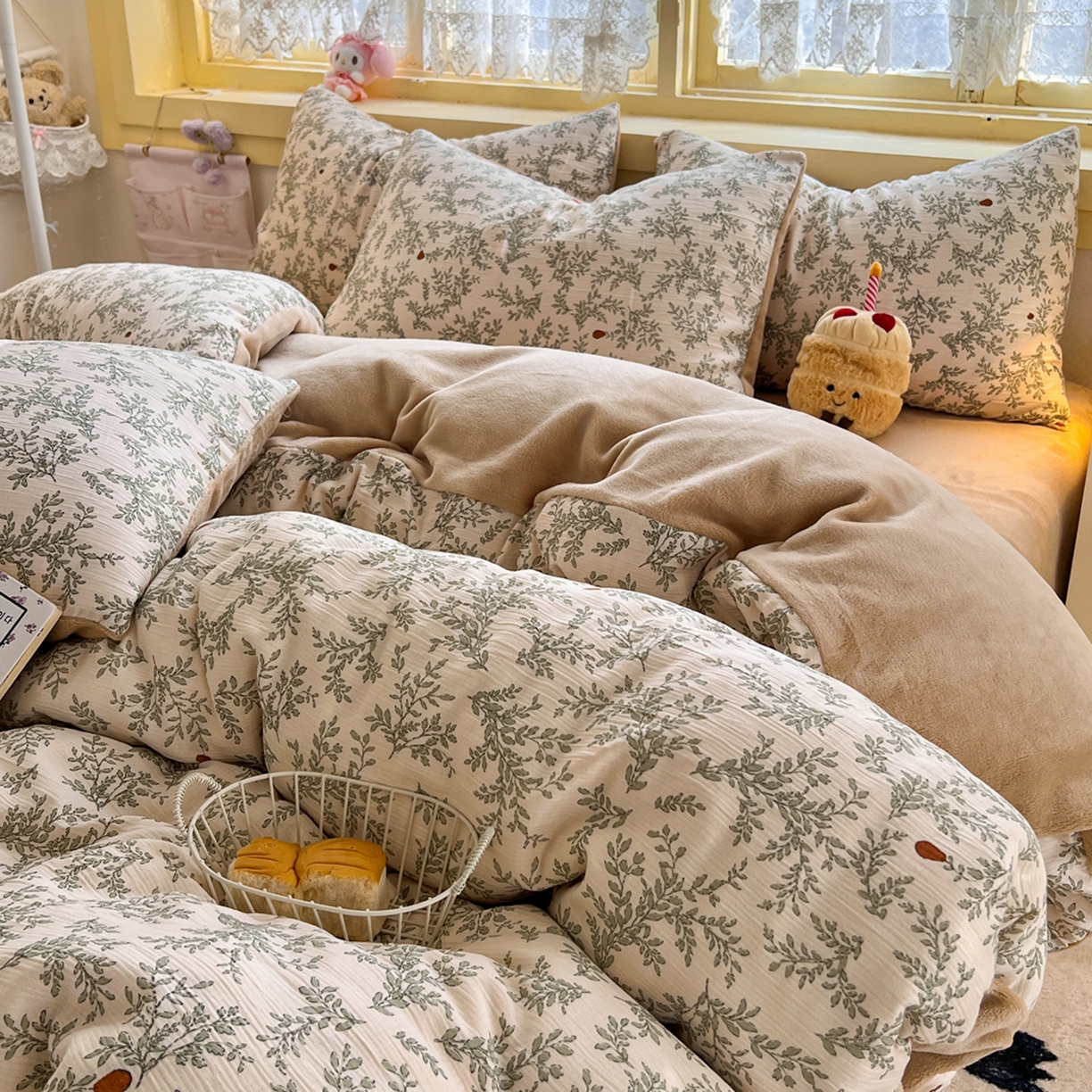 91家纺网 家纺一手货源 找家纺 瑞钰 2025新款A版三层纱B版牛奶绒四件套系列 沐风