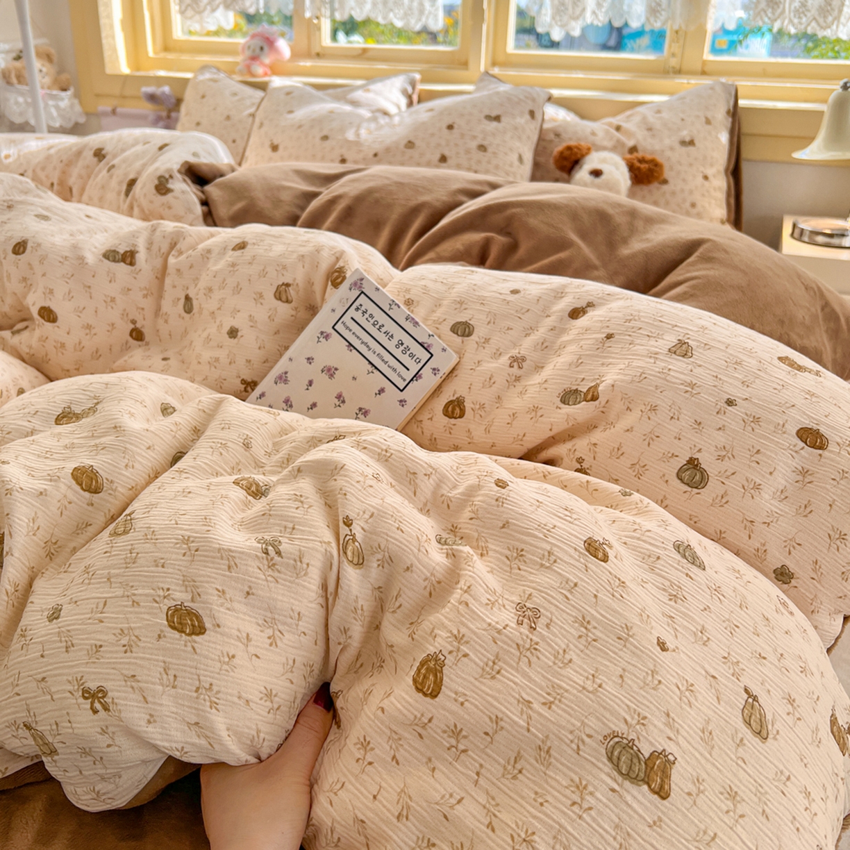 91家纺网 家纺一手货源 找家纺 瑞钰 2025新款A版三层纱B版牛奶绒四件套系列 南瓜派