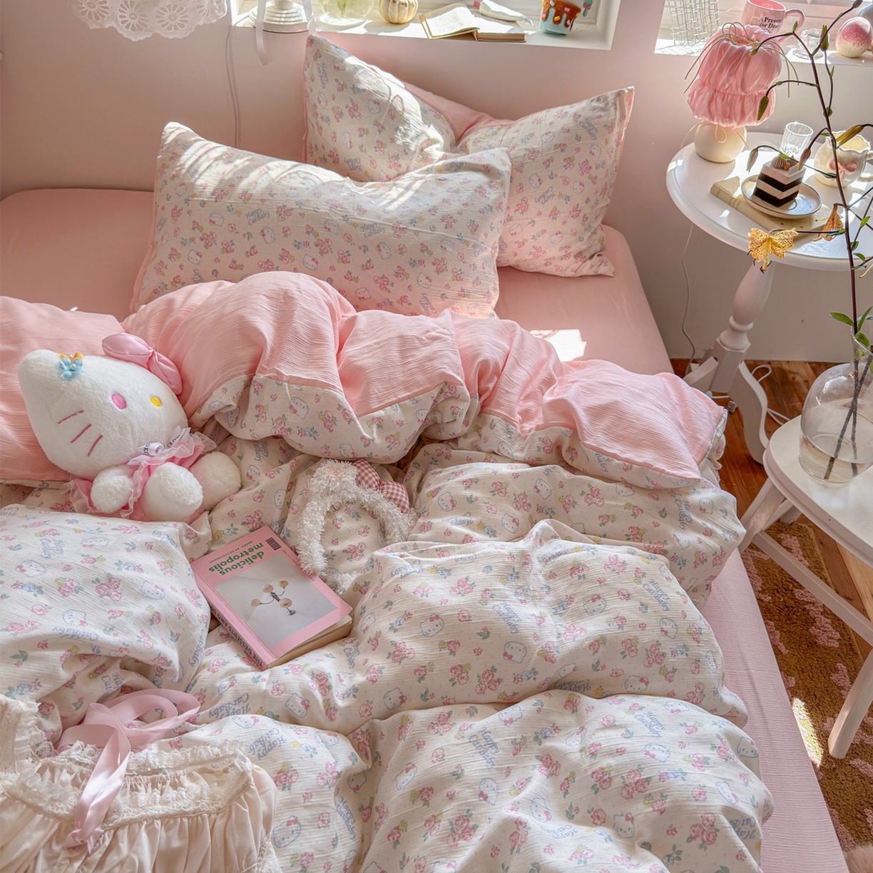 91家纺网 家纺一手货源 找家纺 玉海棠家纺 2025新款甄选三层纱印花四件套 花丛点点猫