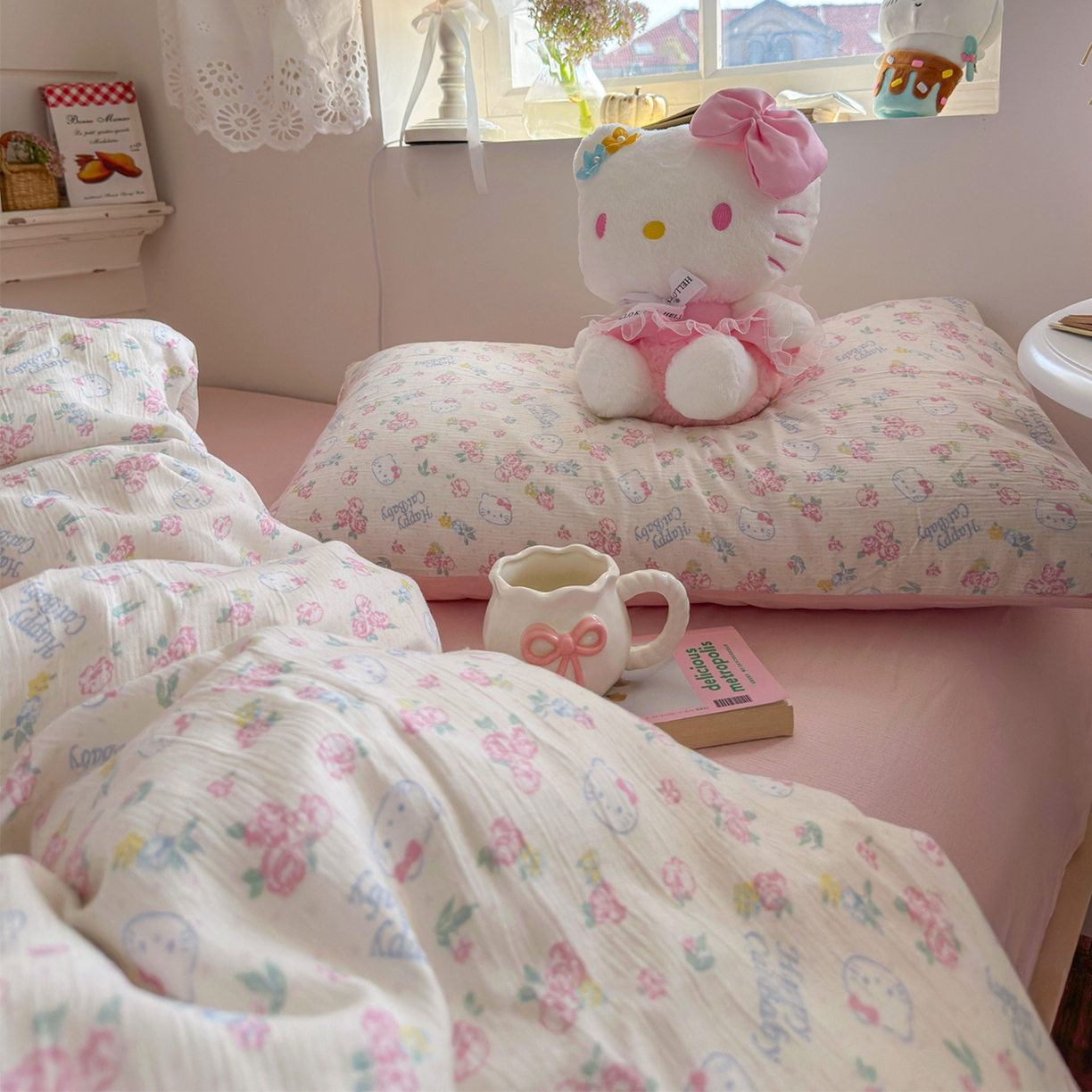 91家纺网 家纺一手货源 找家纺 玉海棠家纺 2025新款甄选三层纱印花四件套 花丛点点猫