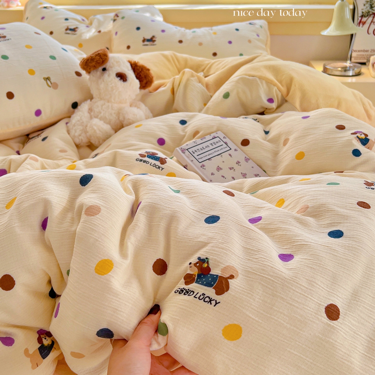 91家纺网 家纺一手货源 找家纺 瑞钰 2025新款A版三层纱B版牛奶绒四件套系列 糖豆腊肠狗