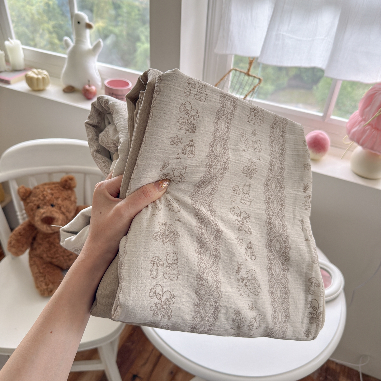 91家纺网 家纺一手货源 找家纺 玉海棠家纺 2025新款甄选三层纱印花四件套 蕾丝熊