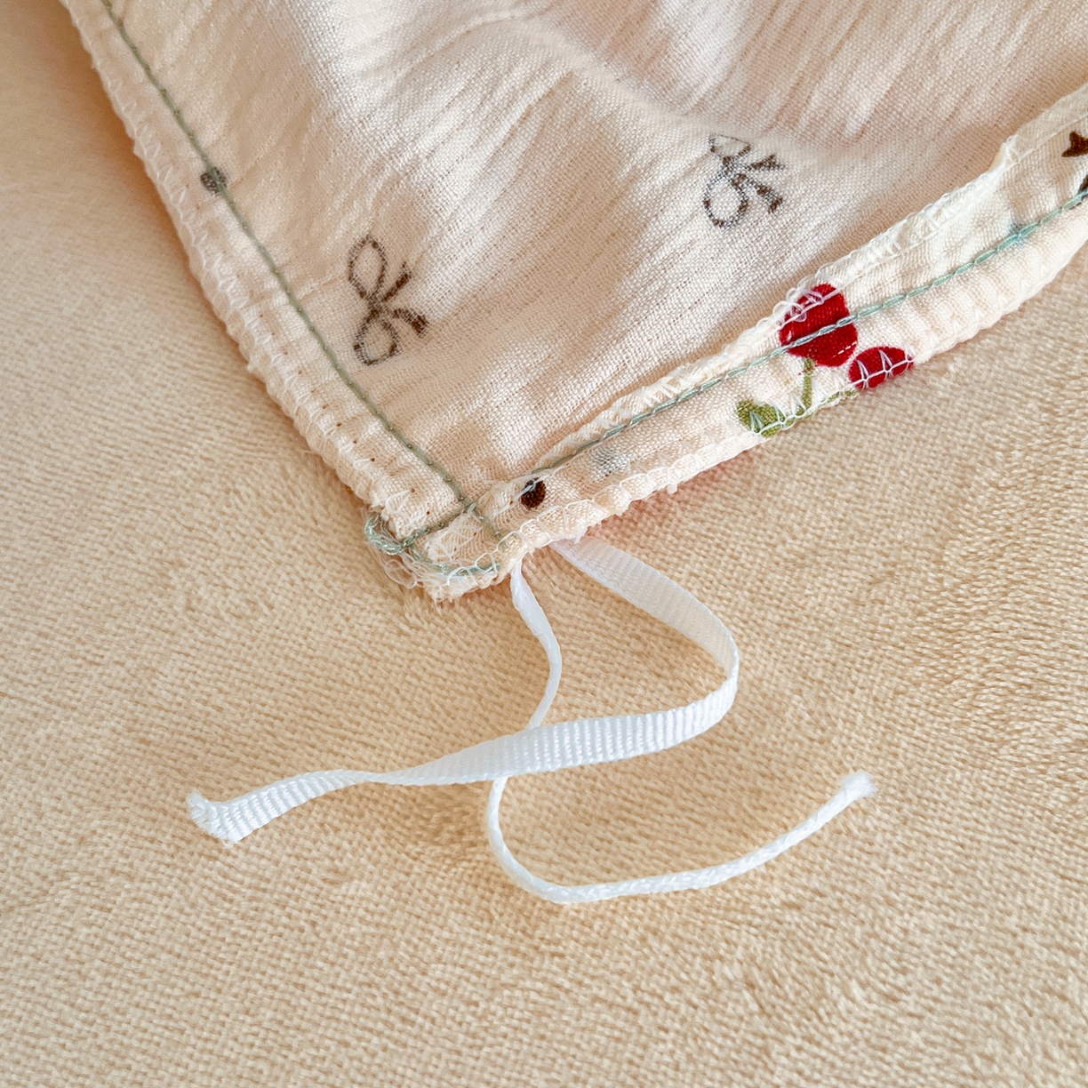 91家纺网 家纺一手货源 找家纺 瑞钰 2025新款A版三层纱B版牛奶绒四件套系列 撄桃蝴蝶