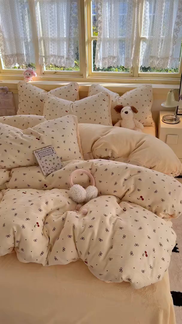 91家纺网 家纺一手货源 找家纺 瑞钰 2025新款A版三层纱B版牛奶绒四件套系列 撄桃蝴蝶