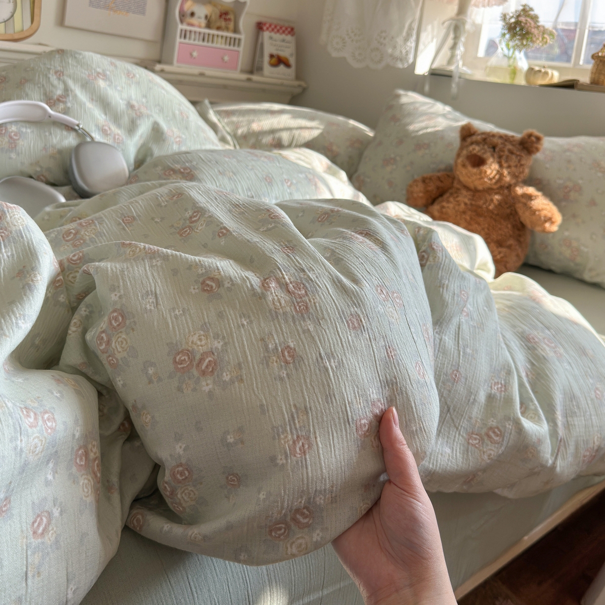 91家纺网 家纺一手货源 找家纺 玉海棠家纺 2025新款甄选三层纱印花四件套 玫瑰夜-绿