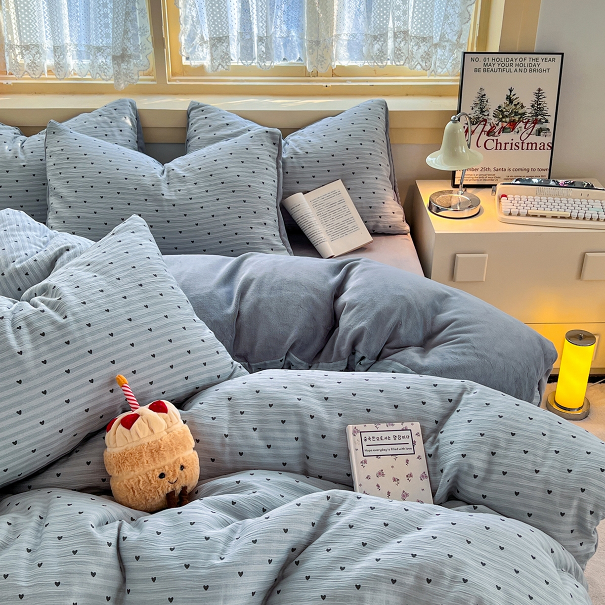 91家纺网 家纺一手货源 找家纺 瑞钰 2025新款A版三层纱B版牛奶绒四件套系列 雨爱