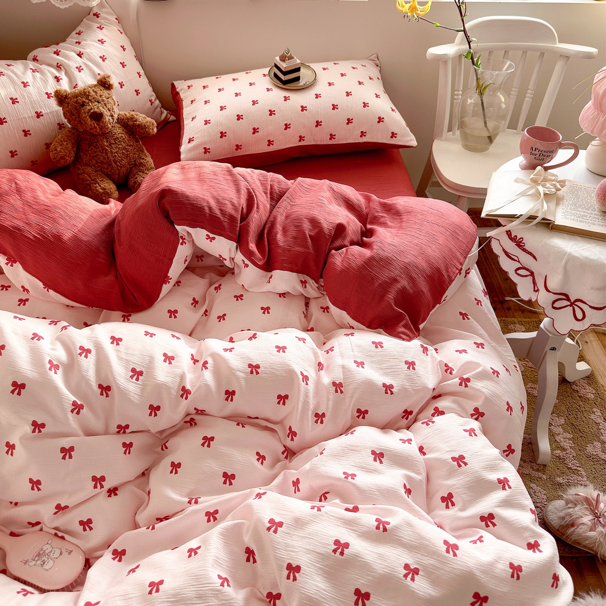 91家纺网 家纺一手货源 找家纺 玉海棠家纺 2025新款甄选三层纱印花四件套 莓果结