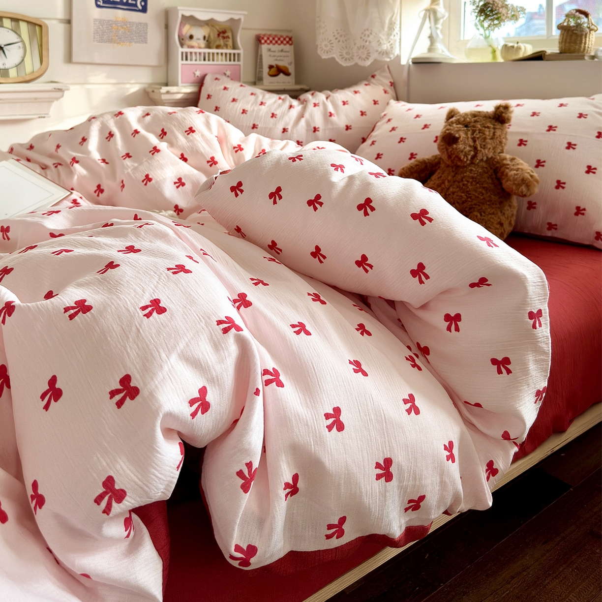 91家纺网 家纺一手货源 找家纺 玉海棠家纺 2025新款甄选三层纱印花四件套 莓果结