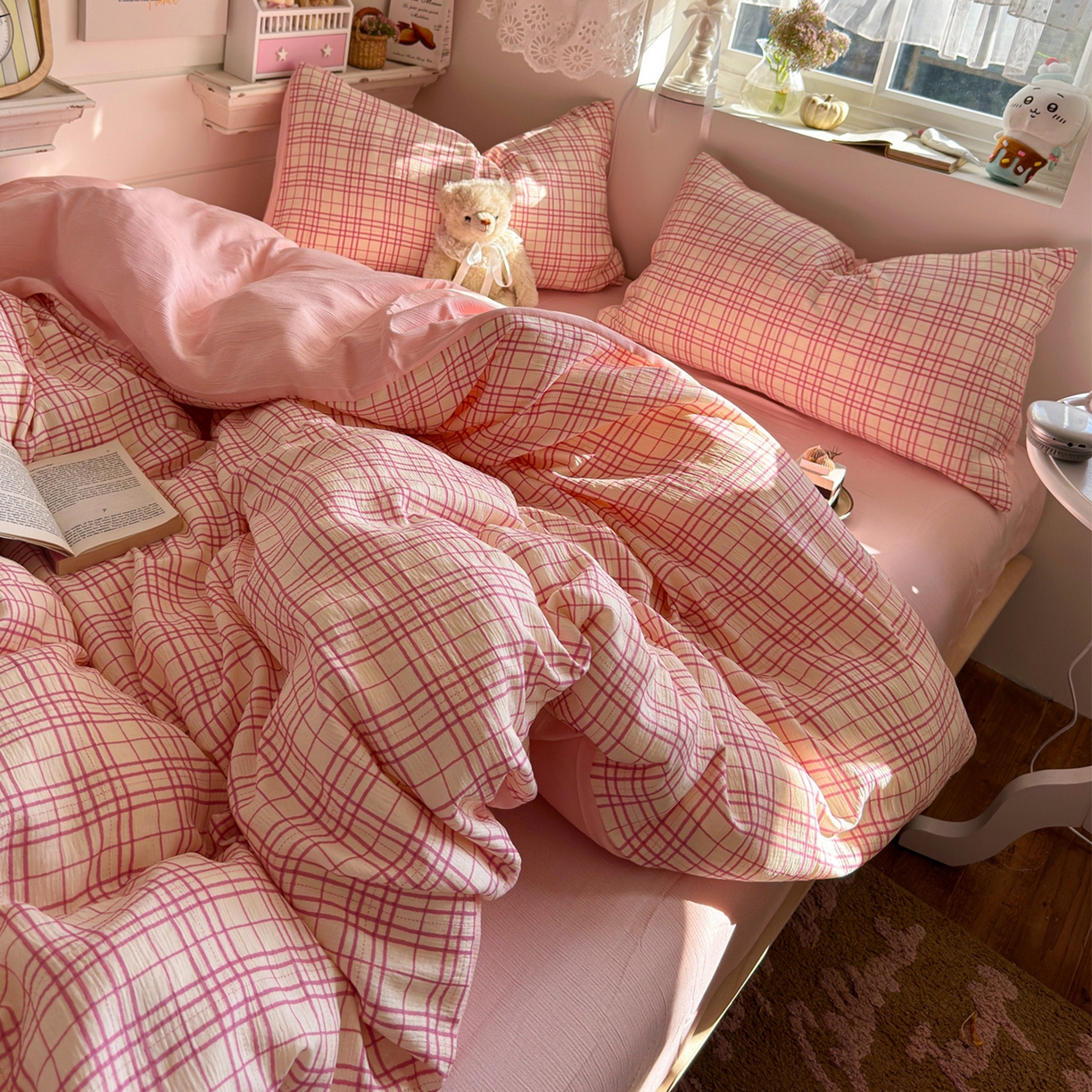 91家纺网 家纺一手货源 找家纺 玉海棠家纺 2025新款甄选三层纱印花四件套 梅森粉