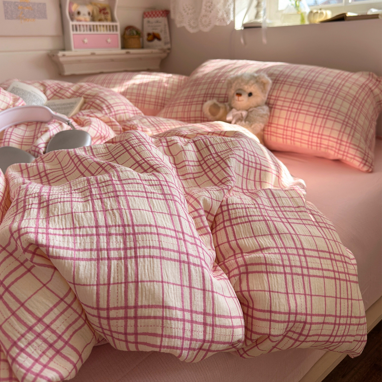 91家纺网 家纺一手货源 找家纺 玉海棠家纺 2025新款甄选三层纱印花四件套 梅森粉