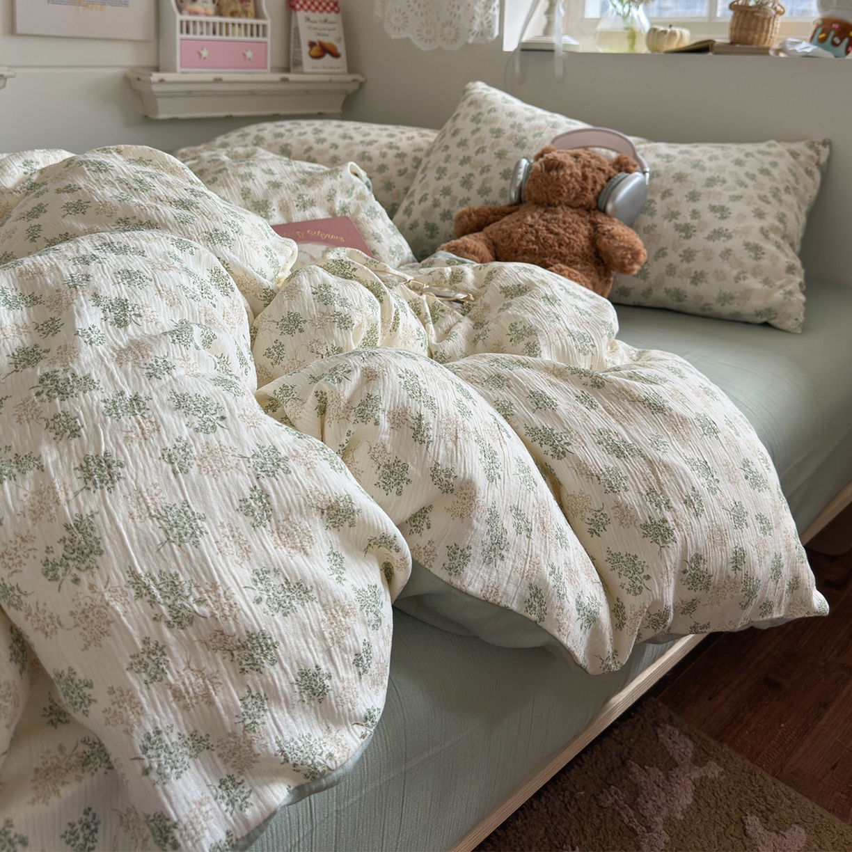 91家纺网 家纺一手货源 找家纺 玉海棠家纺 2025新款甄选三层纱印花四件套 沐风