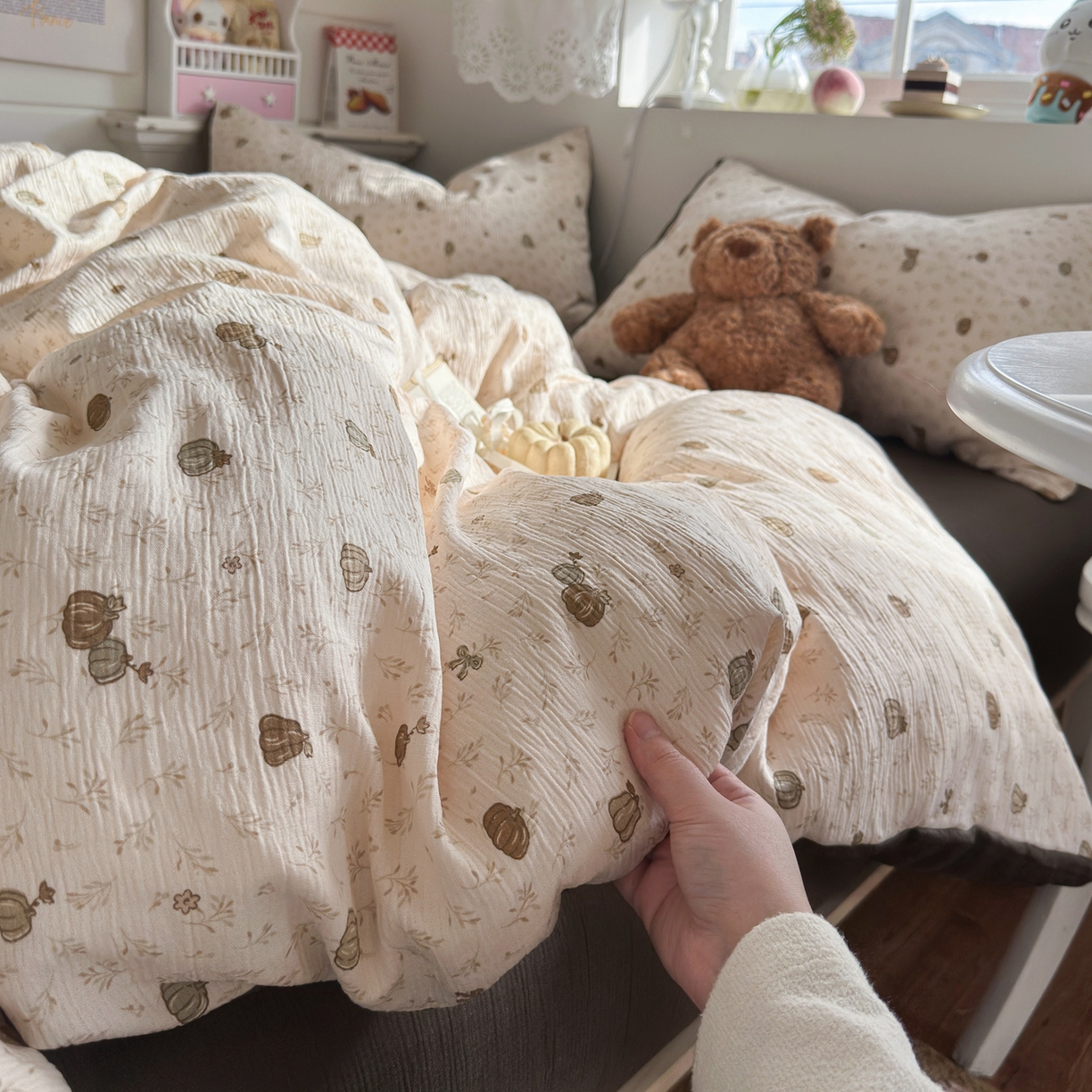 91家纺网 家纺一手货源 找家纺 玉海棠家纺 2025新款甄选三层纱印花四件套 南瓜派