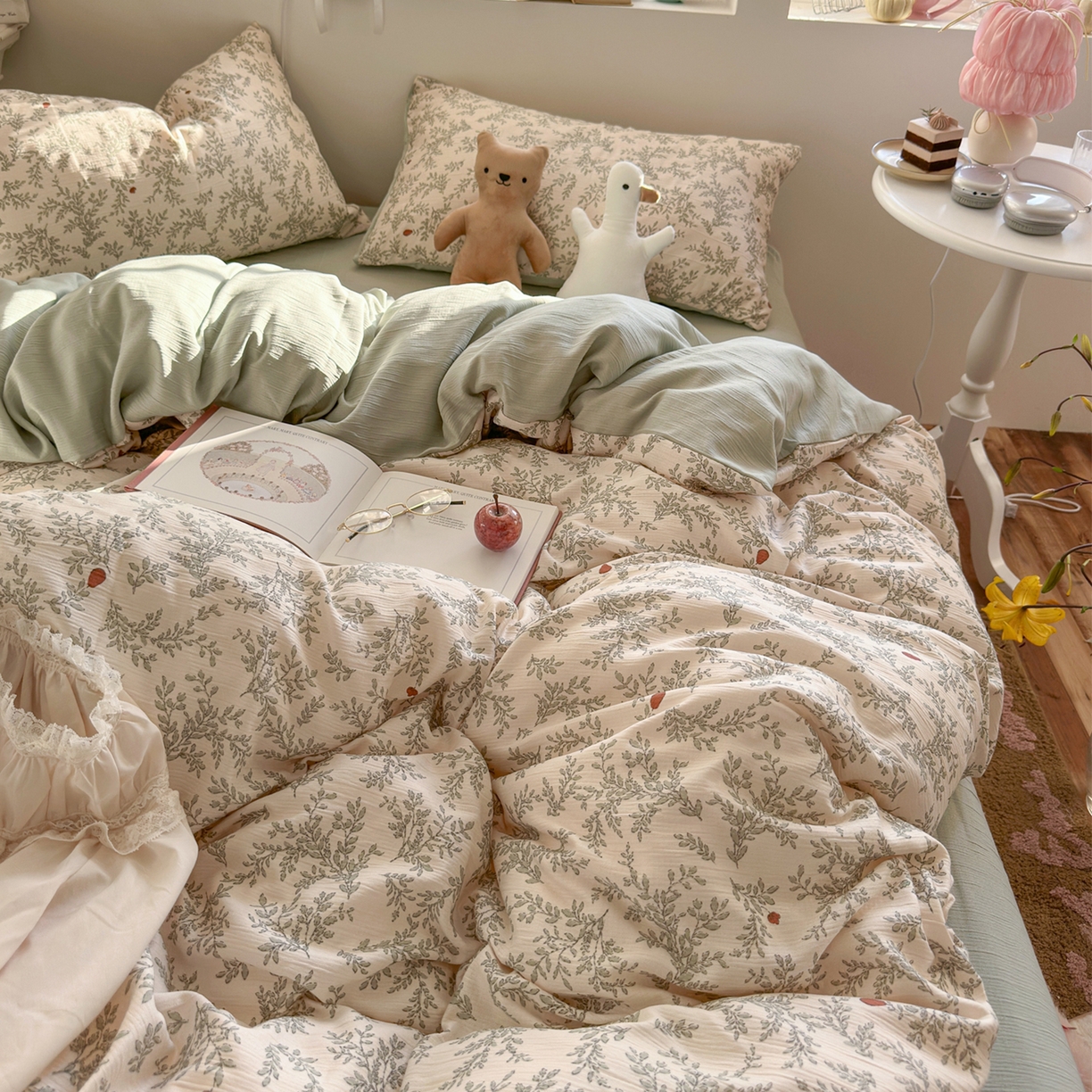 91家纺网 家纺一手货源 找家纺 玉海棠家纺 2025新款甄选三层纱印花四件套 秋月梨