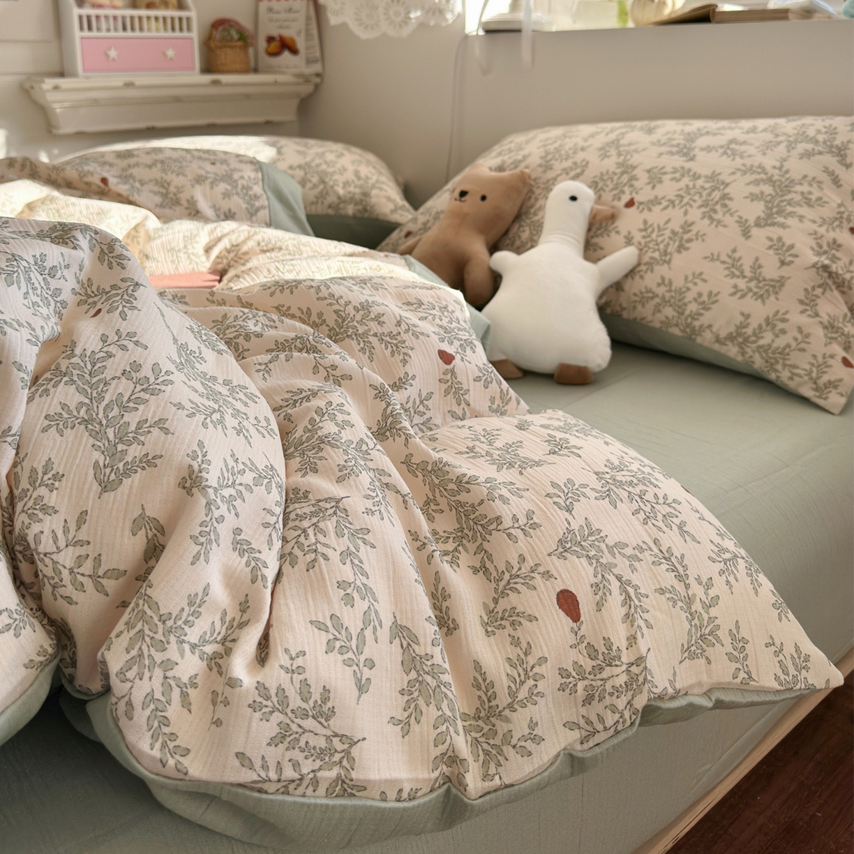 91家纺网 家纺一手货源 找家纺 玉海棠家纺 2025新款甄选三层纱印花四件套 秋月梨