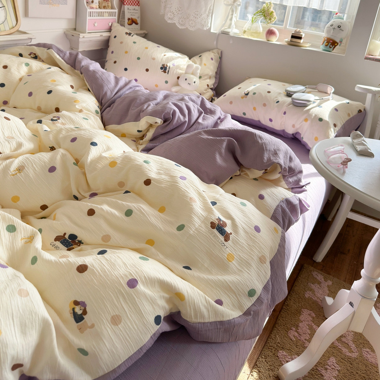 91家纺网 家纺一手货源 找家纺 玉海棠家纺 2025新款甄选三层纱印花四件套 糖豆腊肠狗