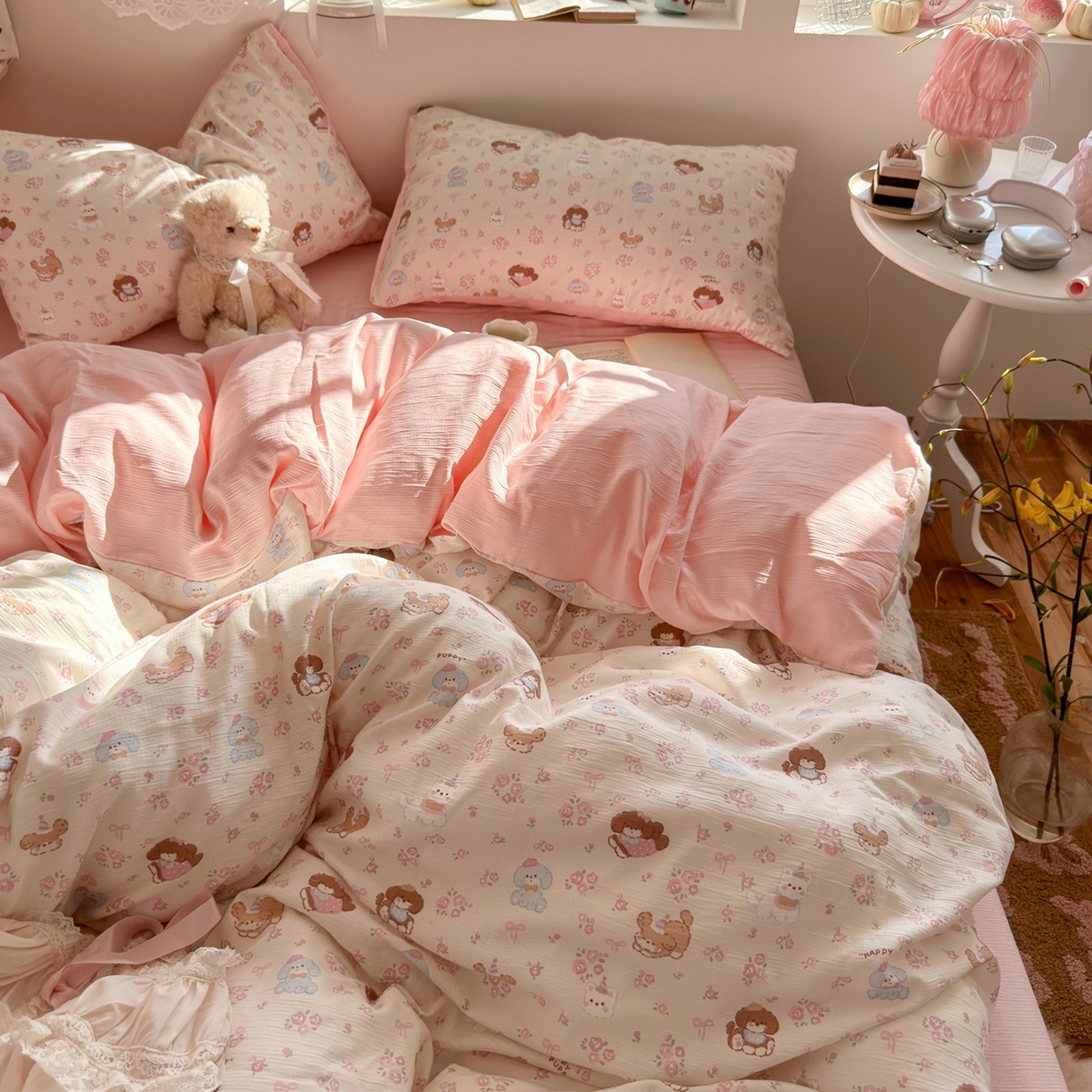 91家纺网 家纺一手货源 找家纺 玉海棠家纺 2025新款甄选三层纱印花四件套 小狗集合会