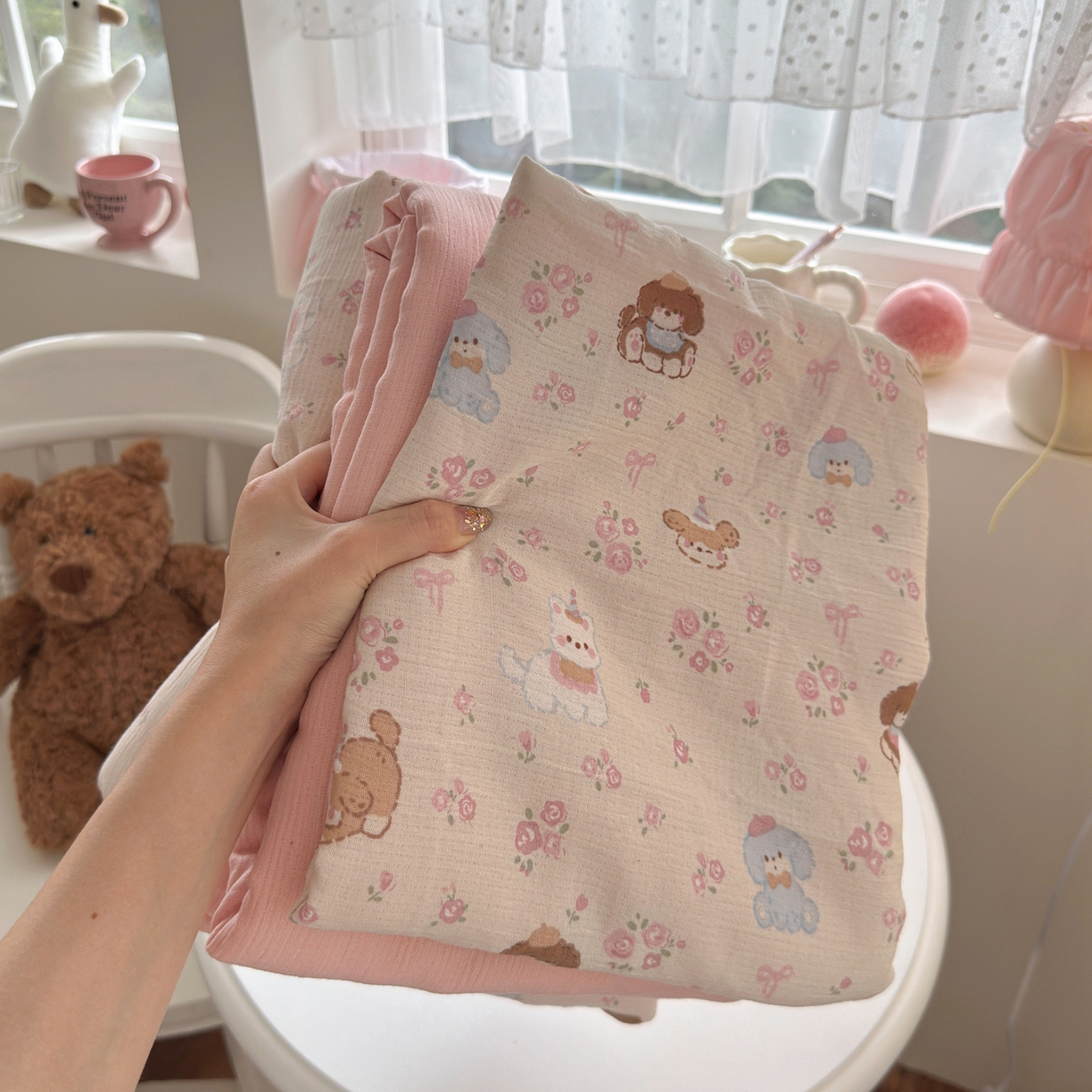 91家纺网 家纺一手货源 找家纺 玉海棠家纺 2025新款甄选三层纱印花四件套 小狗集合会