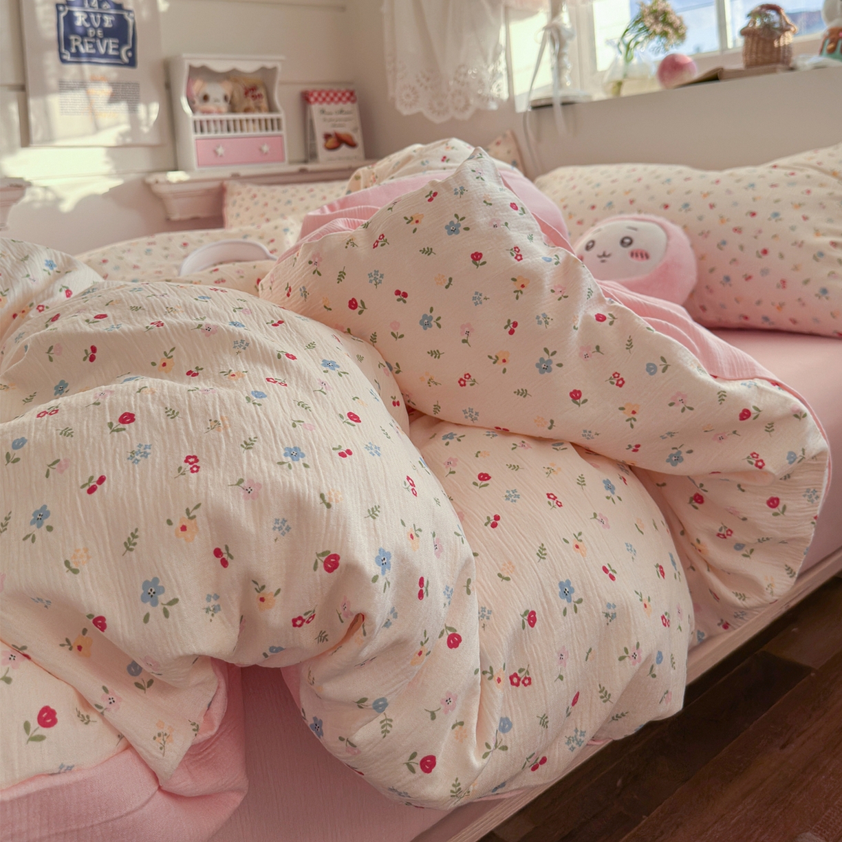 91家纺网 家纺一手货源 找家纺 玉海棠家纺 2025新款甄选三层纱印花四件套 小花点点