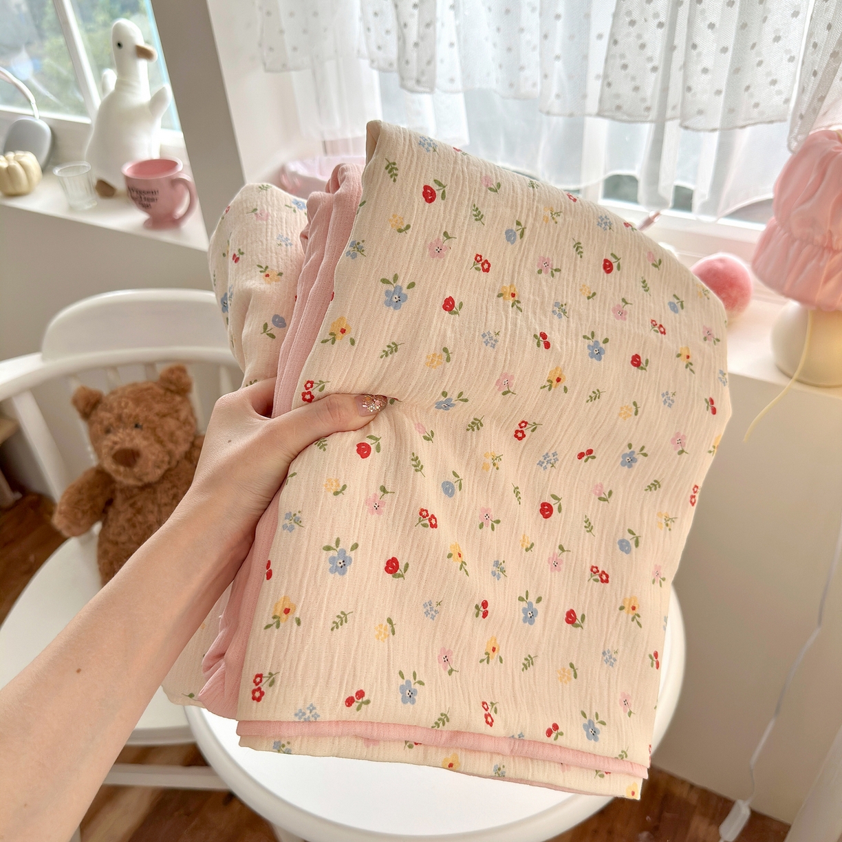 91家纺网 家纺一手货源 找家纺 玉海棠家纺 2025新款甄选三层纱印花四件套 小花点点