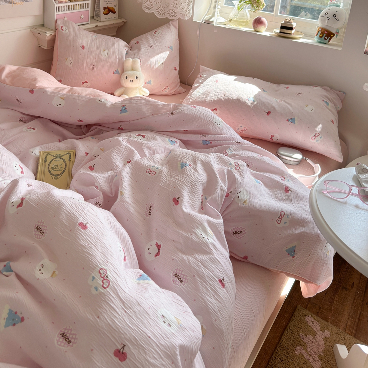 91家纺网 家纺一手货源 找家纺 玉海棠家纺 2025新款甄选三层纱印花四件套 小美