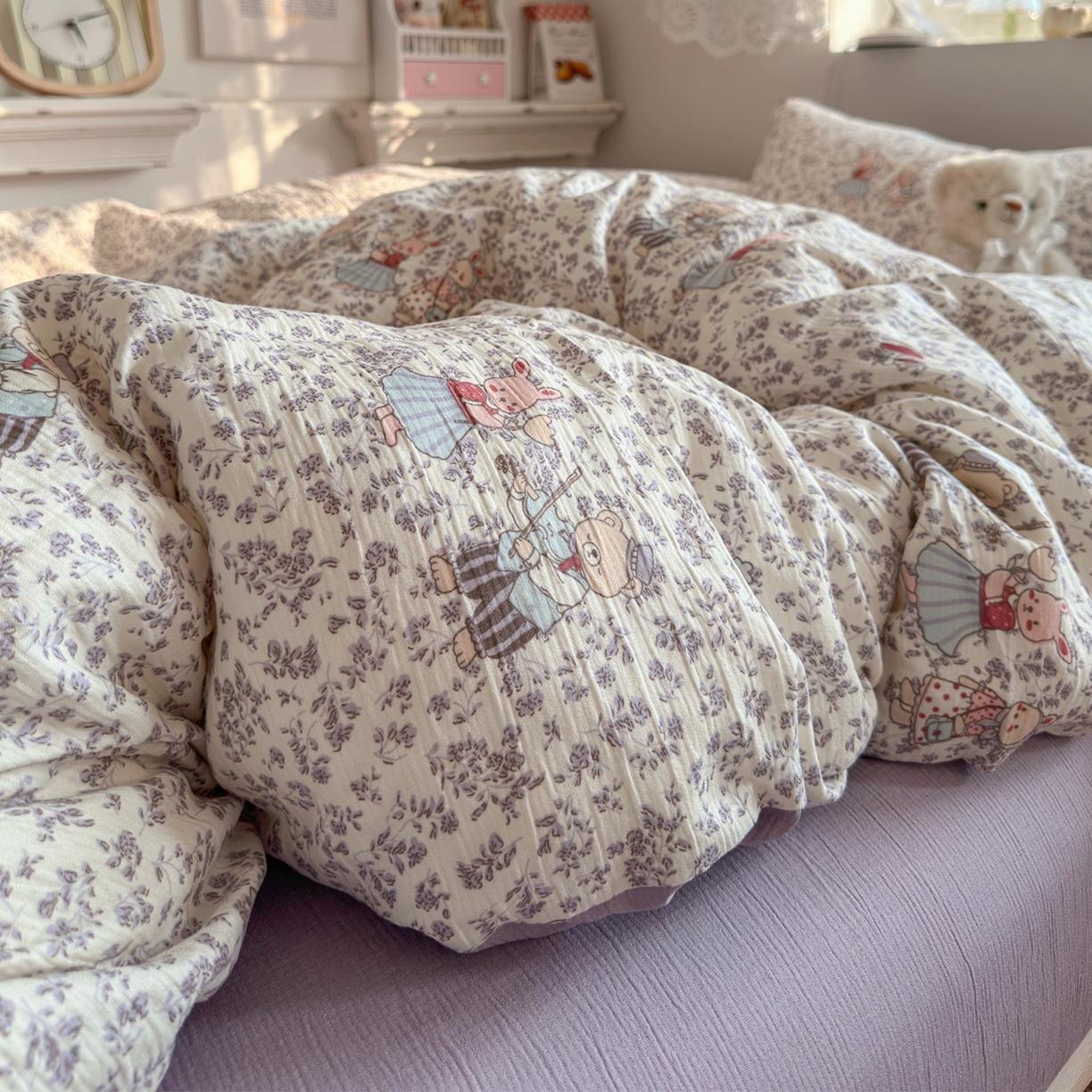 91家纺网 家纺一手货源 找家纺 玉海棠家纺 2025新款甄选三层纱印花四件套 圆舞曲