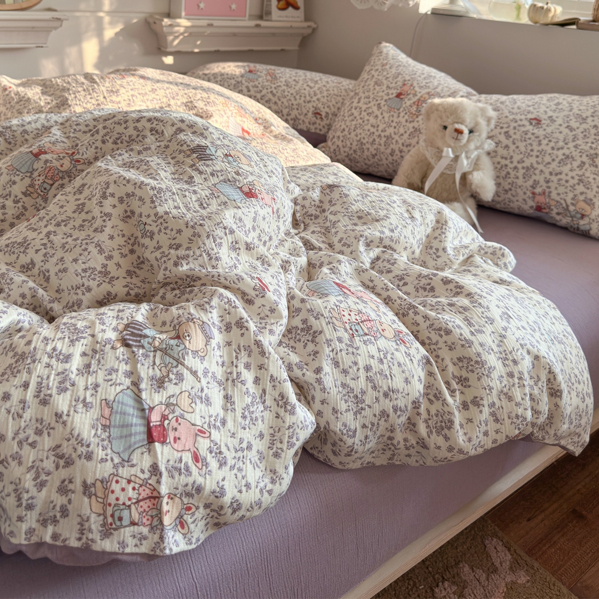 91家纺网 家纺一手货源 找家纺 玉海棠家纺 2025新款甄选三层纱印花四件套 圆舞曲