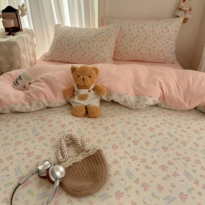 91家纺网 家纺一手货源 找家纺 瑞钰 2025新款甄选三层纱印花四件套 花丛点点猫