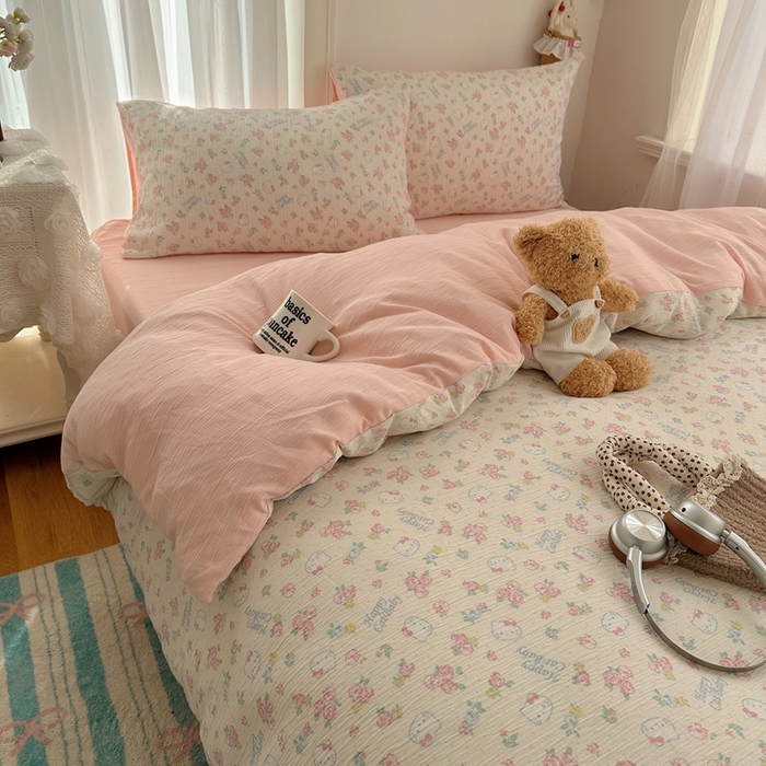 91家纺网 家纺一手货源 找家纺 瑞钰 2025新款甄选三层纱印花四件套 花丛点点猫