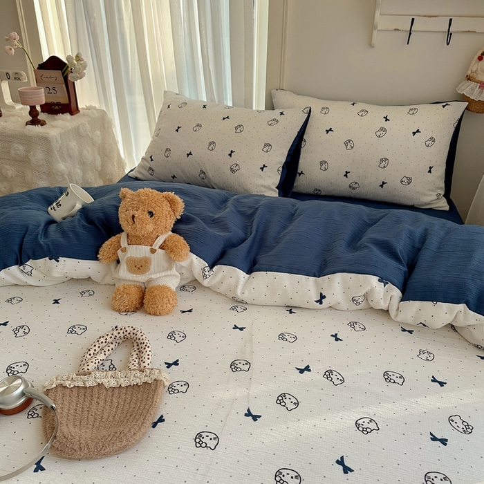 91家纺网 家纺一手货源 找家纺 瑞钰 2025新款甄选三层纱印花四件套 蓝莓小猫