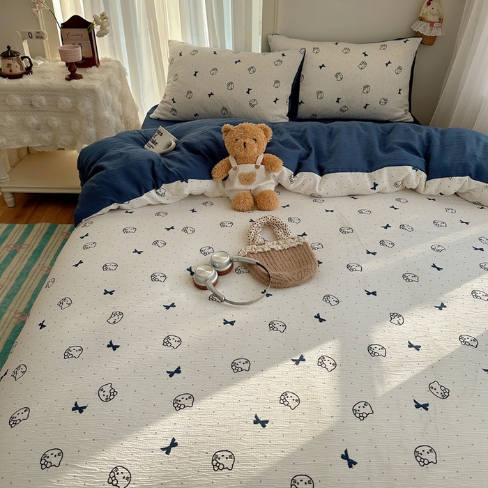 91家纺网 家纺一手货源 找家纺 瑞钰 2025新款甄选三层纱印花四件套 蓝莓小猫