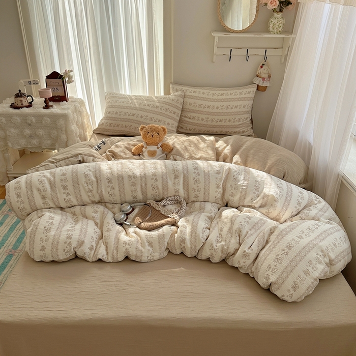 91家纺网 家纺一手货源 找家纺 瑞钰 2025新款甄选三层纱印花四件套 蕾丝熊