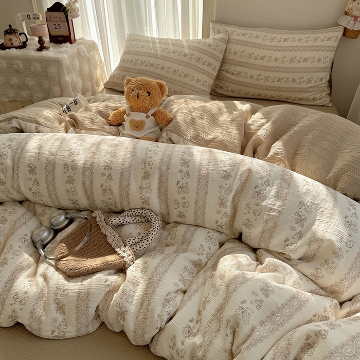 91家纺网 家纺一手货源 找家纺 瑞钰 2025新款甄选三层纱印花四件套 蕾丝熊