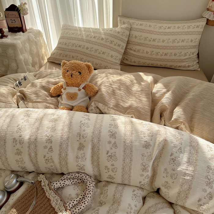 91家纺网 家纺一手货源 找家纺 瑞钰 2025新款甄选三层纱印花四件套 蕾丝熊